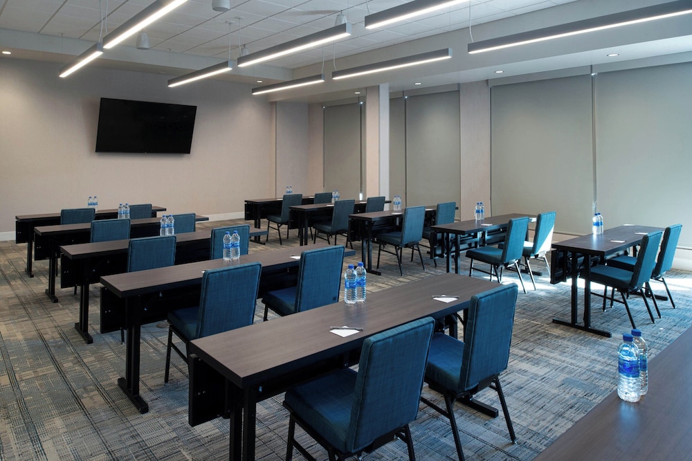 Four Points by Sheraton Kansas City Olathe - photo 29