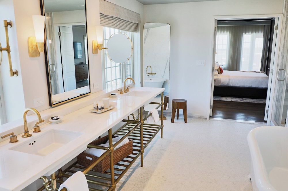 The Alida Savannah a Tribute Portfolio Hotel - photo 42