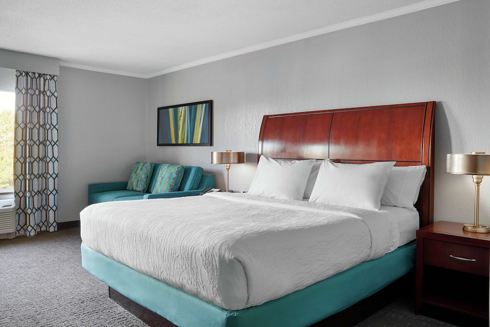 Hilton Garden Inn Allentown West - photo 13
