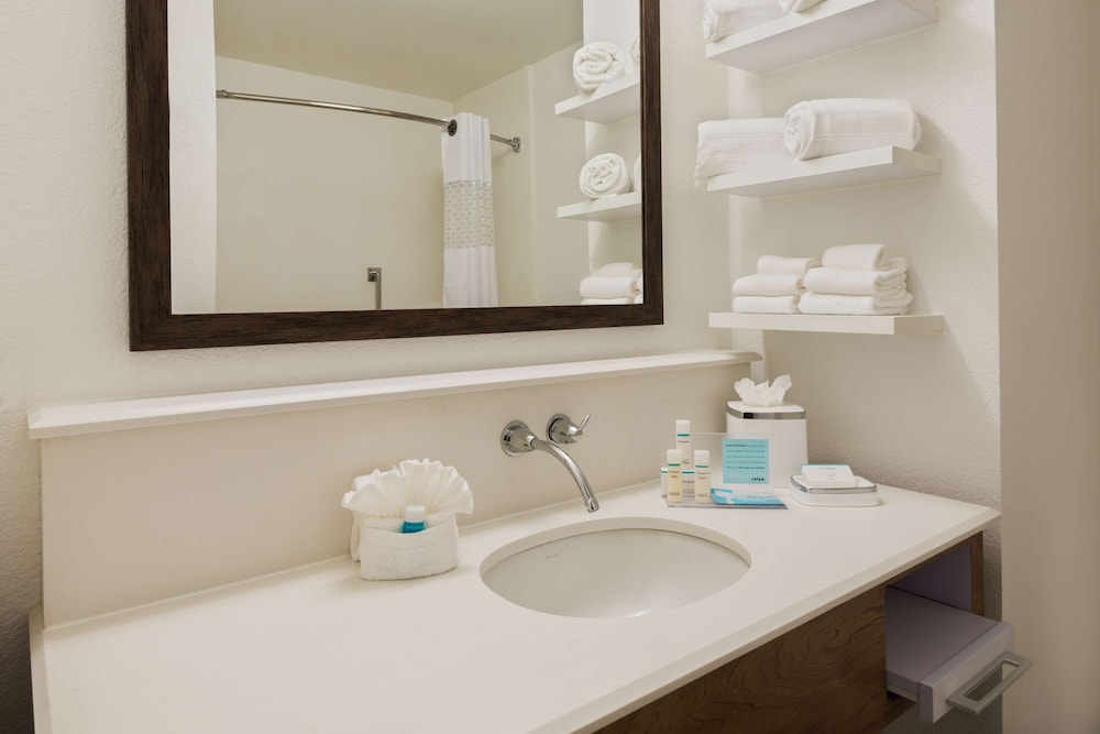 Hampton Inn Bonita Springs Naples North - photo 19