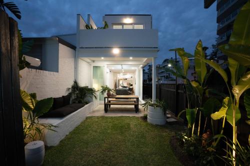 The Manly House 100 steps from Manly Beach — 4-Star Luxury Hotel in Sydney, Australia