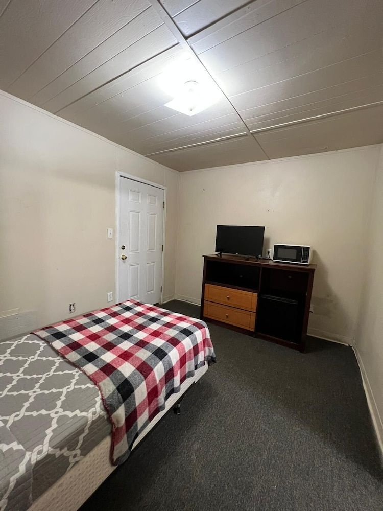 Extended Stay of Carrizo Springs - photo 13