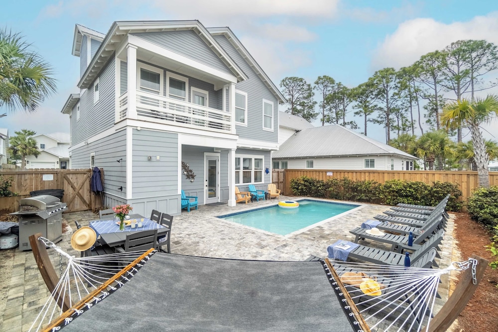 Bottlenose by Avantstay Walk to Miramar Beach in Miramar Beach, United States