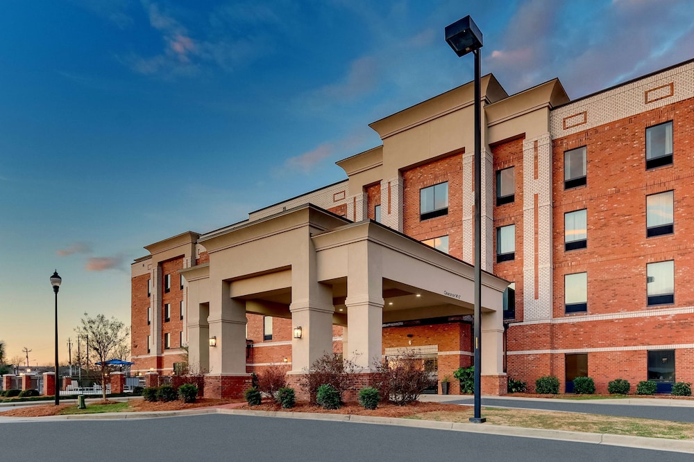 Hampton Inn & Suites Hartsville — hotel in Hartsville