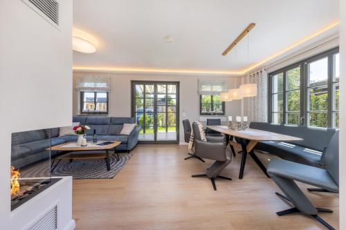Ferienhaus Strandkajüte — 4-Star Luxury Hotel in Zingst, Germany