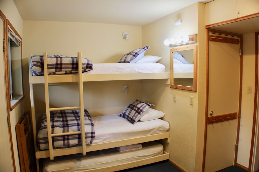 Crystal Chalets Condominiums at Crystal Mountain Ski Resort - photo 9