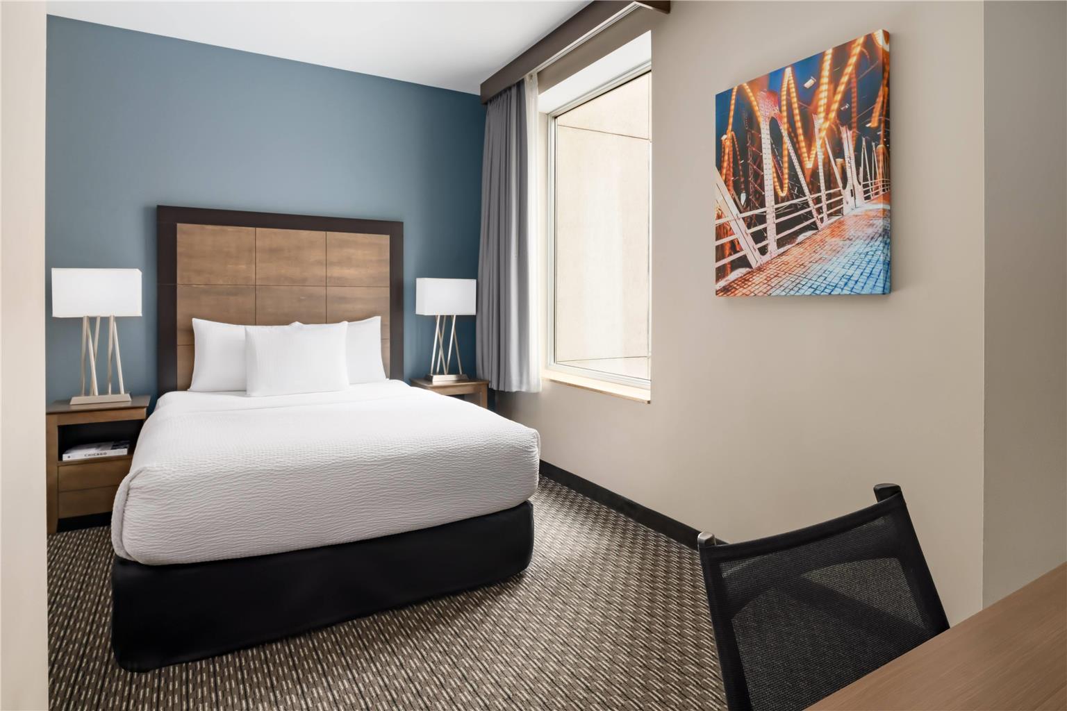 La Quinta Inn & Suites by Wyndham Chicago Downtown - photo 57