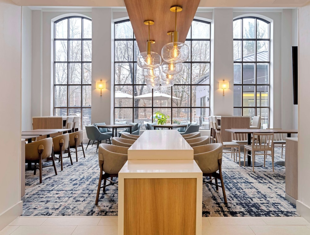 Parsippany Suites Hotel - photo 5