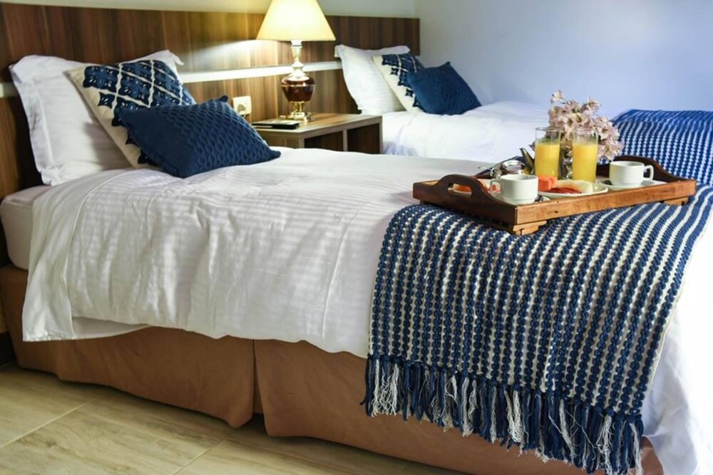 Country Hotel La Tour — Ciudad Del Este — photo 4