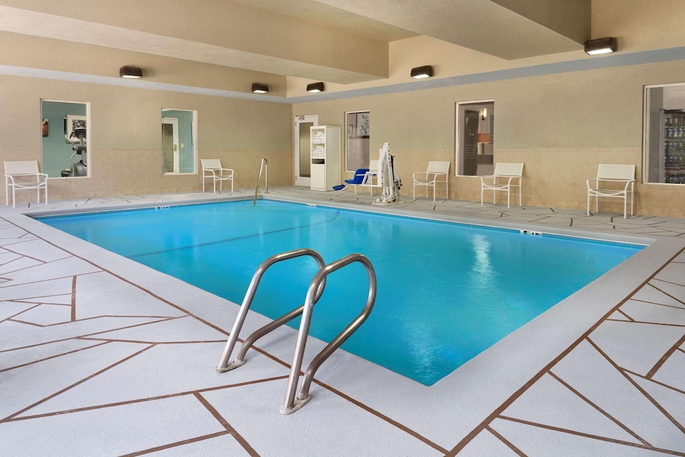 Country Inn & Suites by Radisson Brunswick I 95 GA - photo 15