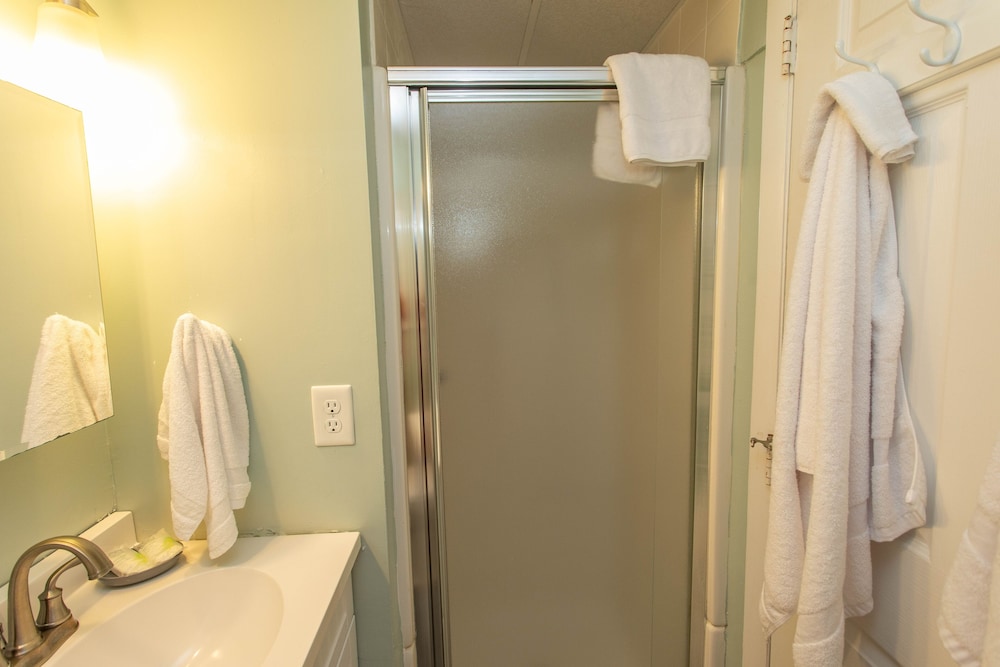 Royal Garden Resort 201 3 Bedroom Condo by RedAwning - photo 25