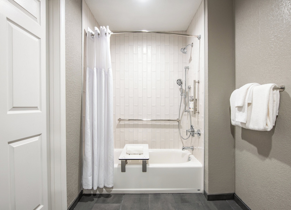 Staybridge Suites Oxnard River Ridge by IHG - photo 42