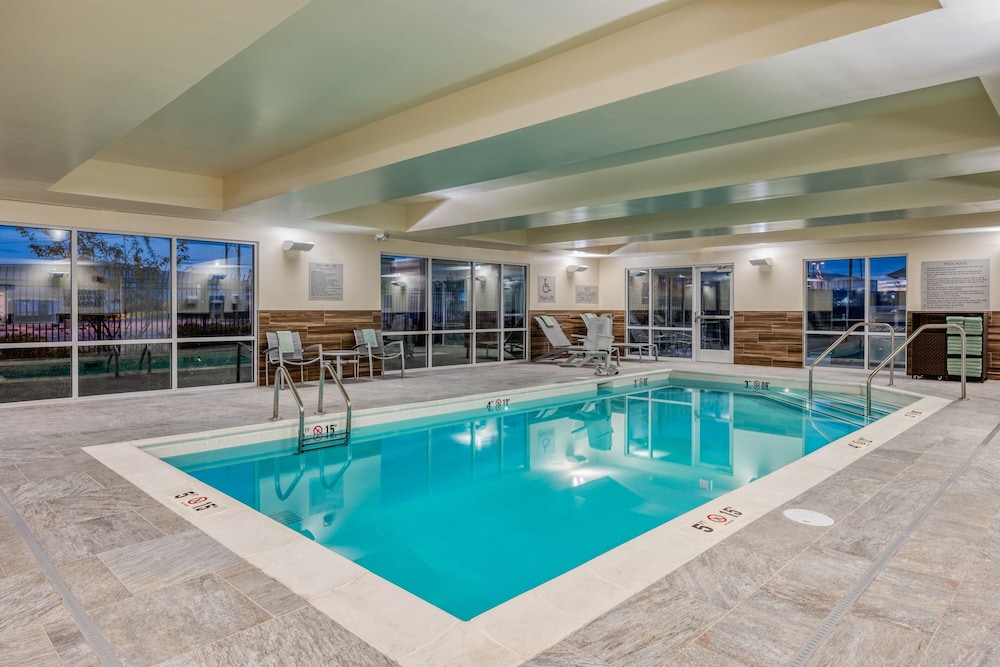 TownePlace Suites by Marriott Indianapolis Airport - photo 41
