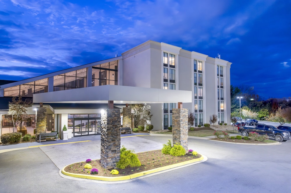 Candlewood Suites Roanoke Airport an IHG Hotel - featured photo