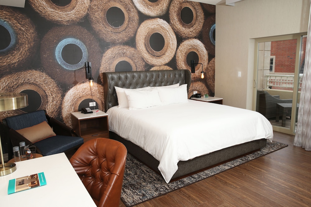 Hotel Indigo Naperville Riverwalk by IHG - photo 8