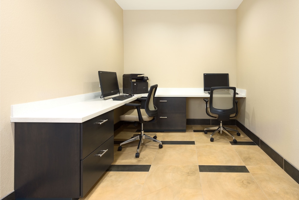 Candlewood Suites Columbia East by IHG - photo 24