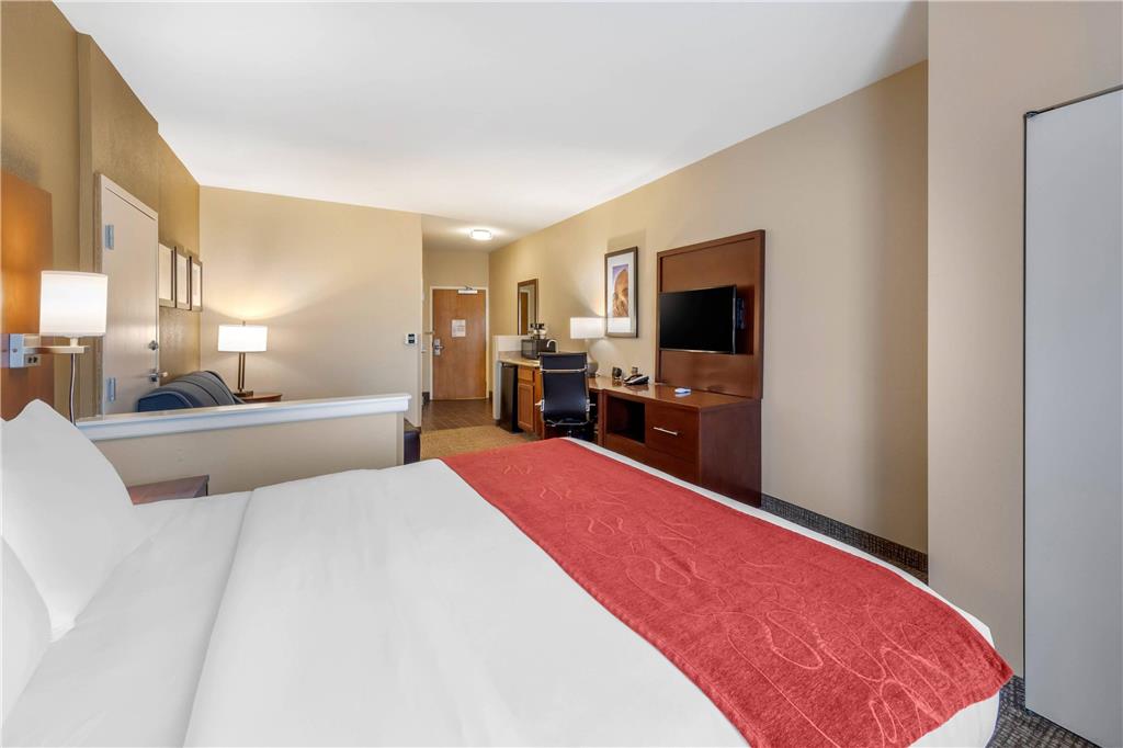 Comfort Suites Barstow near I 15 - photo 21