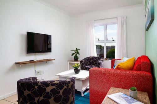 Funky 2bed apartment with multipurpose room