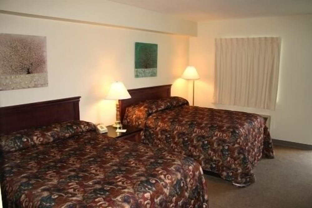 The Holiday Motel & Restaurant - photo 2