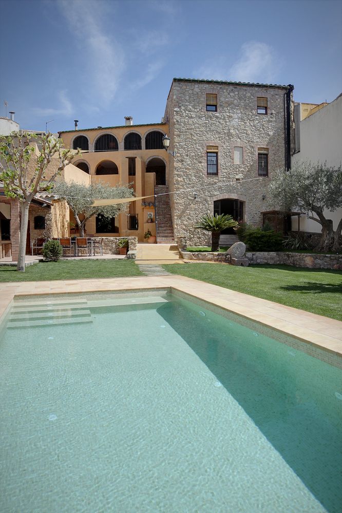 Can Llobet - carbon neutral hotel in Capmany
