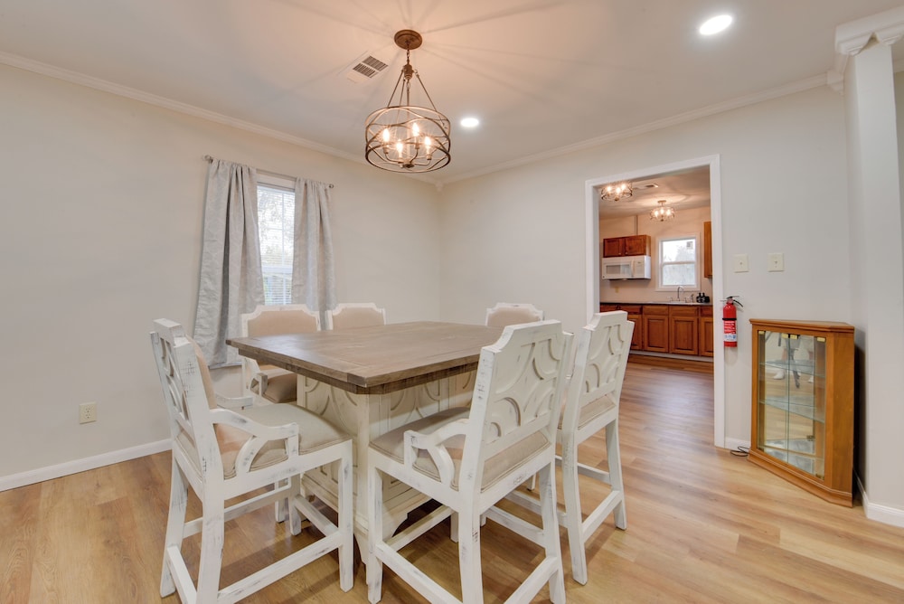 Walking Distance to Casino: Home in Westlake - photo 15