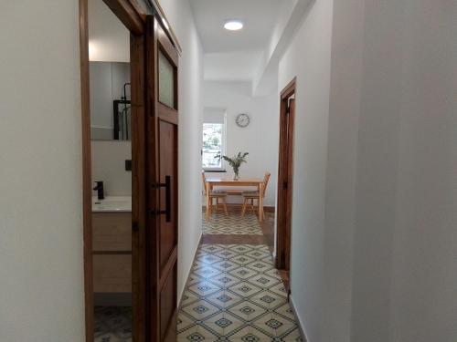 Arbetick Piso Asequible Y Bien Comunicado — Oviedo