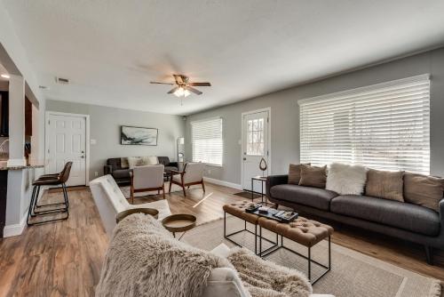 Keller's Artful Home Away from Home — 4-Star Luxury Hotel in Keller, United States