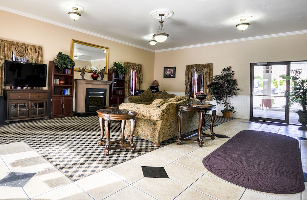 Super 8 by Wyndham Wenatchee - photo 3