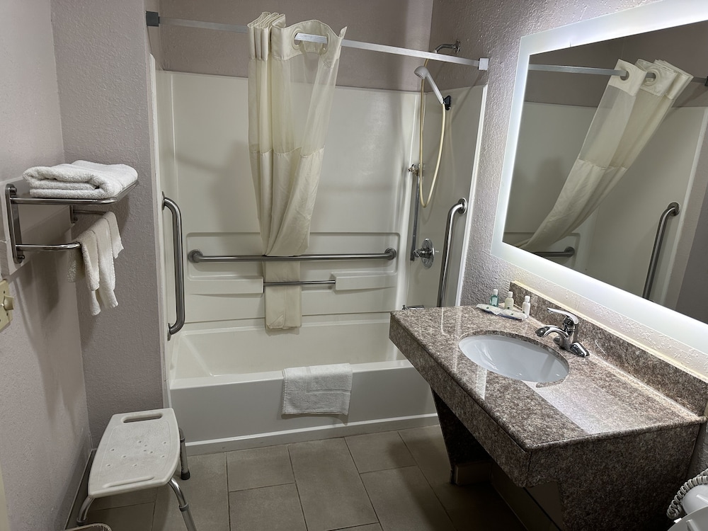 Quality Inn Ashland KY - photo 21