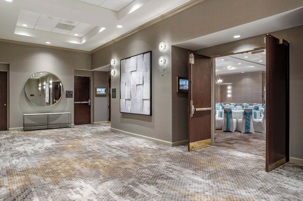 Sheraton Suites Wilmington Downtown - photo 43