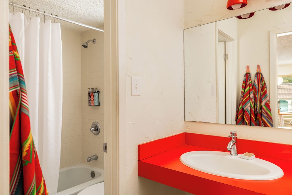 Austin Motel - photo 79