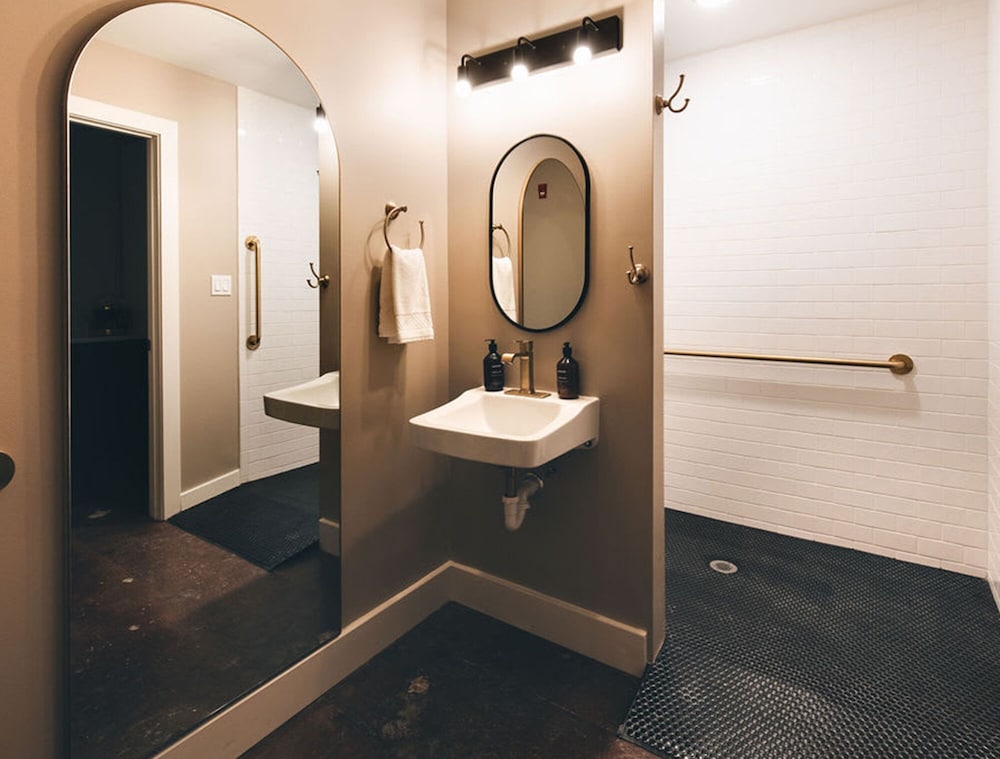 The Bellwether Hotel - photo 77