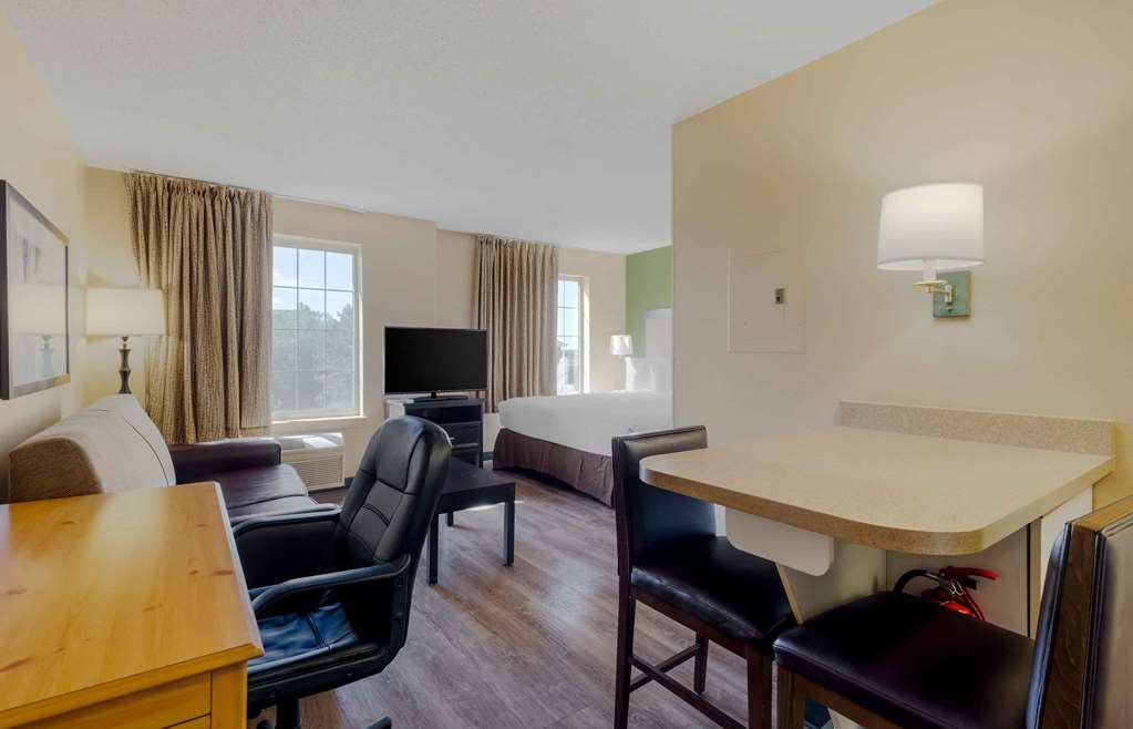 Extended Stay America Suites Boston Waltham 52 4th Ave - photo 32