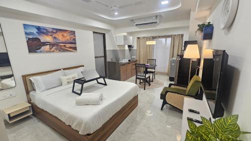 Lite Stays Khar West — 4-Star Luxury Hotel in Mumbai, India