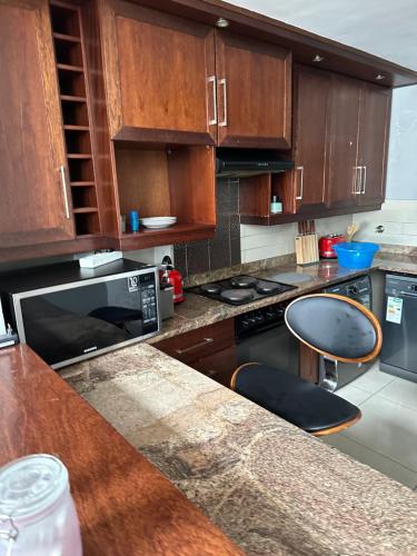 YA Eagle Wings Self Catering Shared Single Room Lodge A