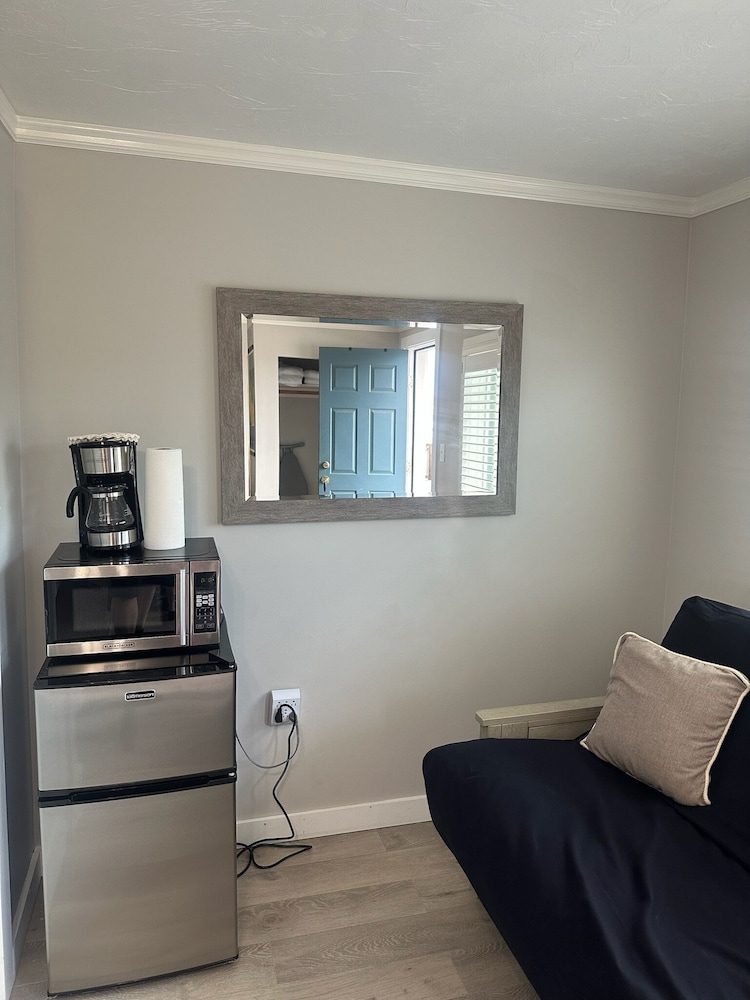 Vineyard Harbor Motel Private Beach - photo 147