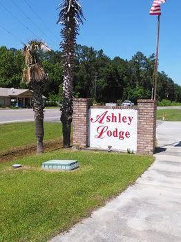 Ashley Lodge - featured photo