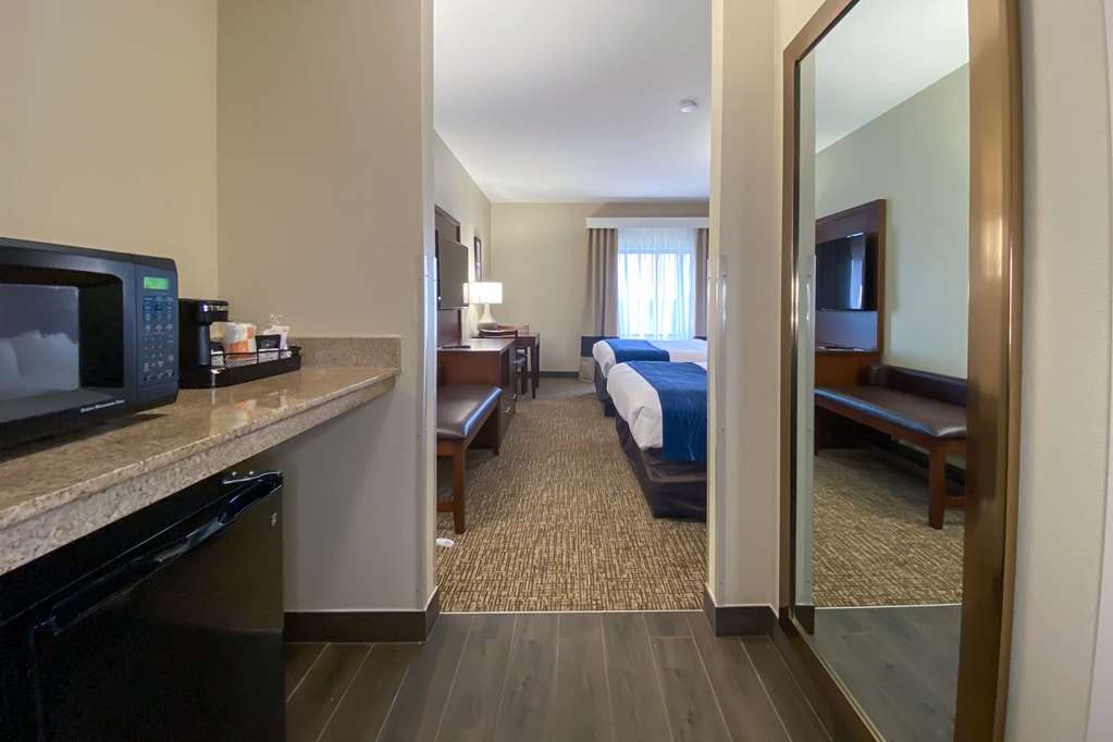Comfort Inn East Windsor Springfield - photo 9