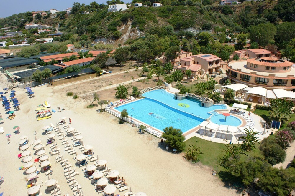 Hotel Residence Solemare — 4-Star Luxury Hotel in Ricadi, Italy