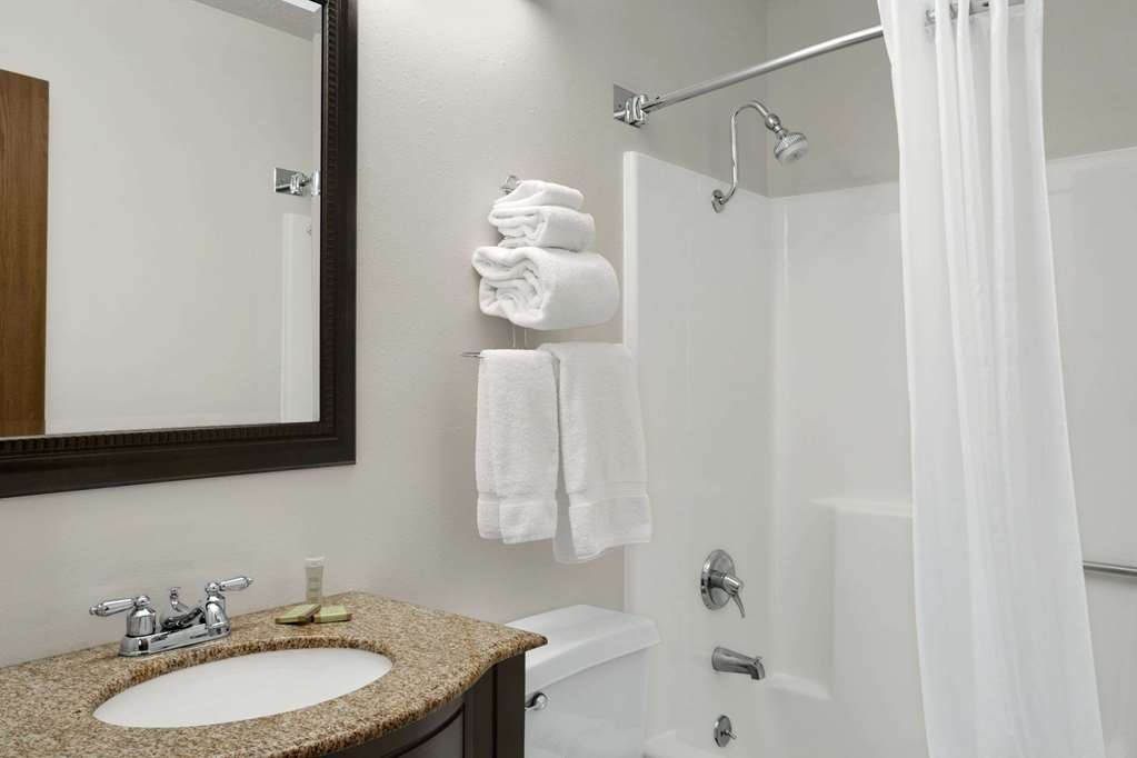 Super 8 by Wyndham Washington - photo 10