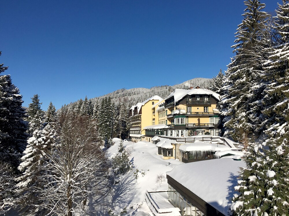 Alpenhotel Gösing GmbH — 4-Star Luxury Hotel in Puchenstuben, Austria