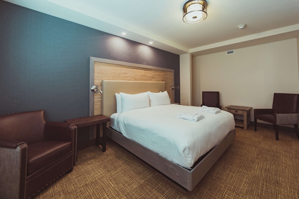 Tailwater Lodge Altmar Tapestry Collection by Hilton - photo 31