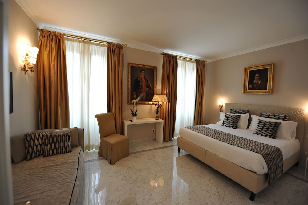 Angel Spagna Suite — 4-Star Luxury Hotel in Rome, Italy