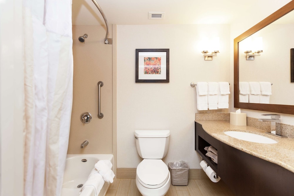 Hilton Garden Inn Palm Springs Rancho Mirage - photo 23