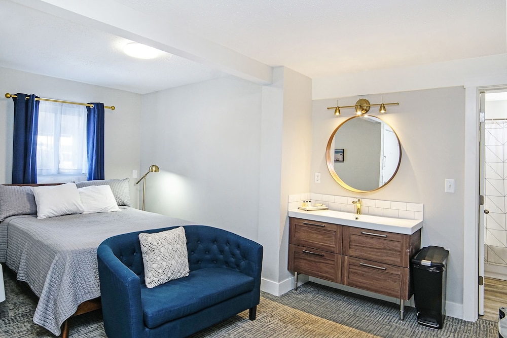 Coastal Suites Resort - photo 7