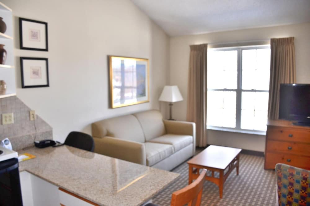 Cresthill Suites Syracuse - photo 21