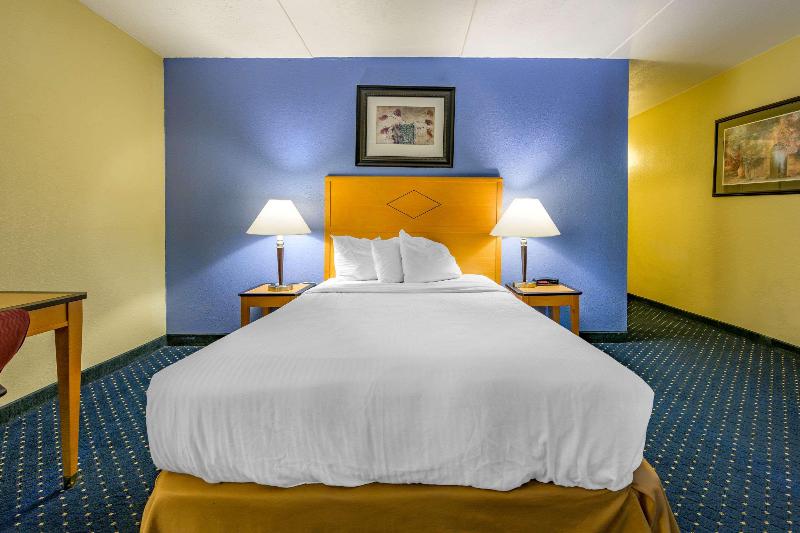 Inn At Lebanon - photo 21