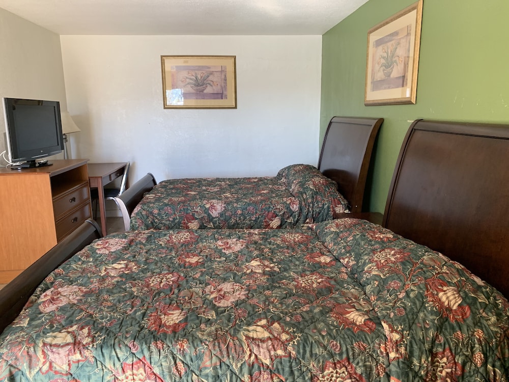 Budget Inn and Suites El Centro - photo 9