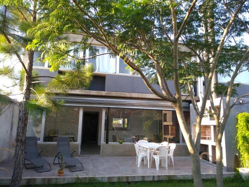 Casa en Zona Parque San Carlos — 4-Star Luxury Hotel in Concordia, Argentina