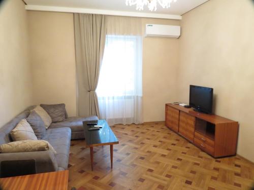 Three Rooms Apartment